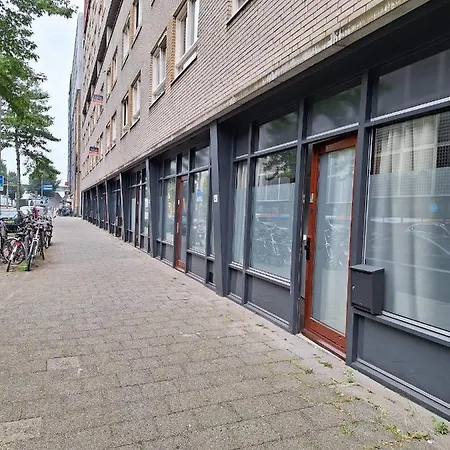 Perfect 14 H Center Apartment