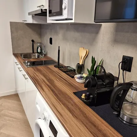 Perfect 14 H Center Apartment *