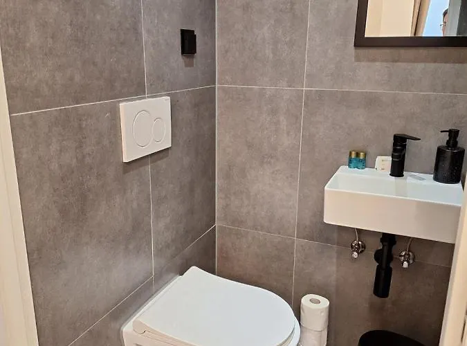 Perfect 14 H Center Apartamento